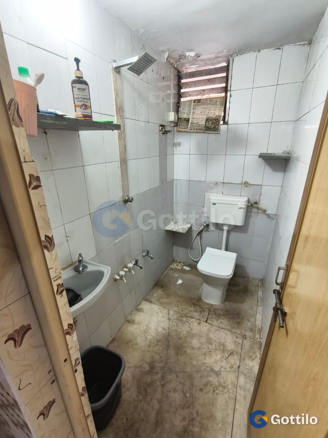 Semi-Furnished 2 BHK Apartment for rent in Gurukul — photo 4