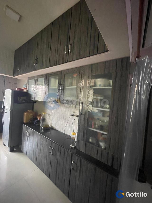 Fully furnished 2 BHK Apartment for sale in Chandlodia — photo 2