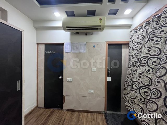 Fully furnished 2 BHK Apartment for sale in Science City — photo 2