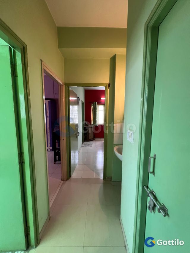 Fully furnished 3 BHK Apartment for sale in Naranpura — photo 4
