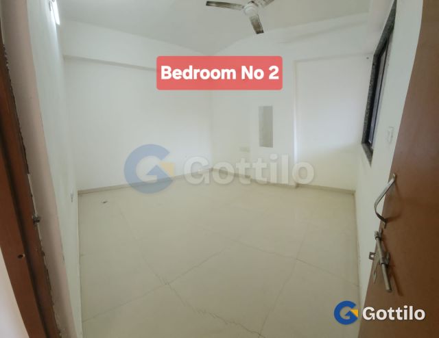 Unfurnished 2 BHK Apartment for sale in Ghatlodia — photo 3
