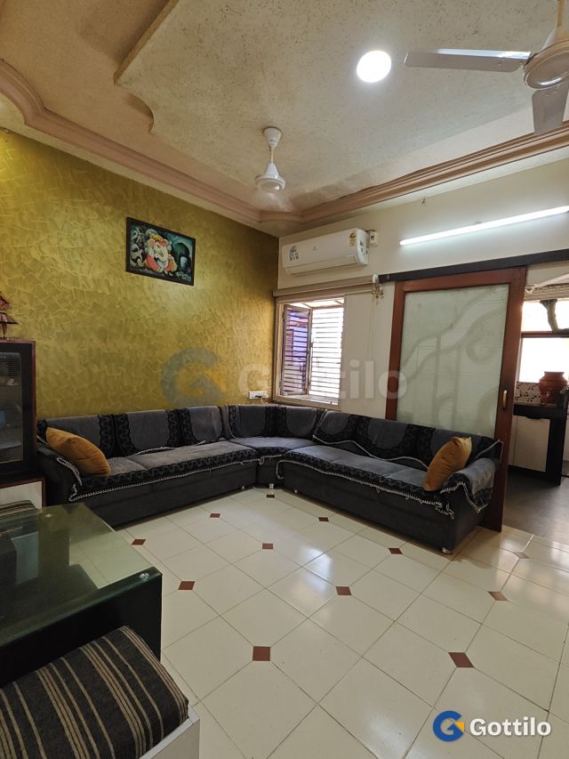 Fully furnished 2 BHK Apartment for sale in Ghatlodia